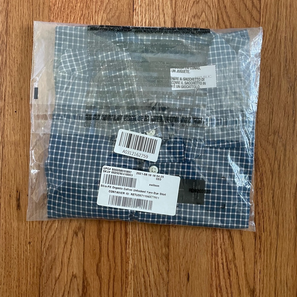 Banana Republic Men’s Long Sleeve Shirt - Picture 6 of 6